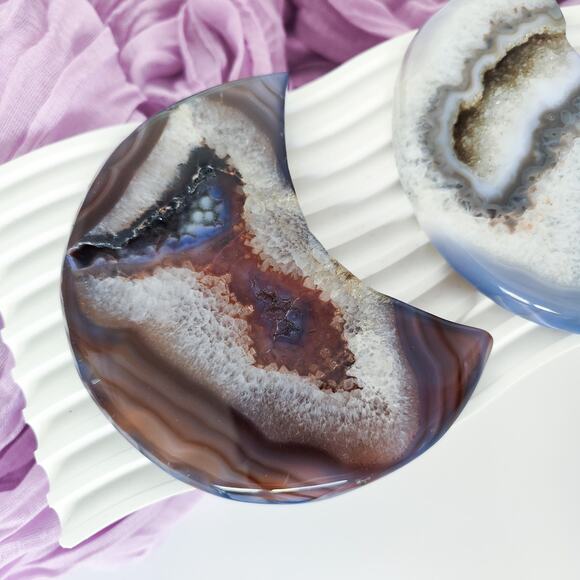 Large Druzy Agate Flat Moon Crystal Carving - Picture 2 of 9